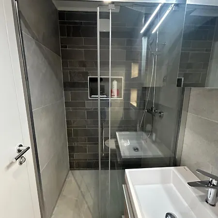 Διαμέρισμα Casa Box Premium Free Garage