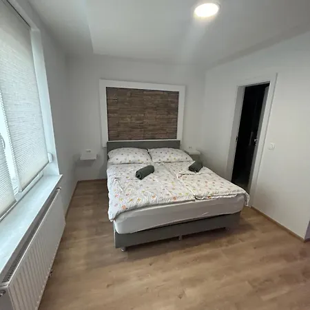 Διαμέρισμα Casa Box Premium Free Garage Μαριμπόρ