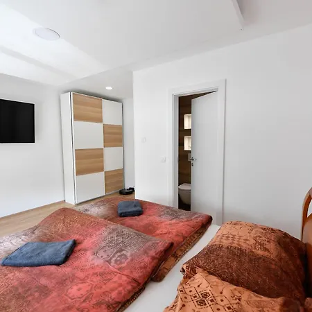 Casa Box Premium Free Garage * Maribor