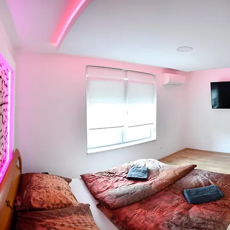 Διαμέρισμα Casa Box Premium Free Garage