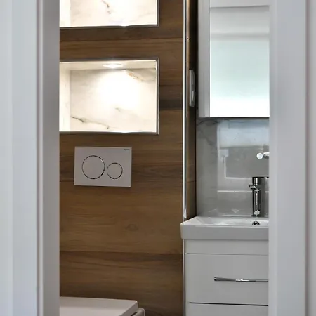 Casa Box Premium Free Garage *