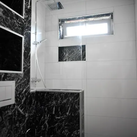 Daire Casa Box Premium Free Garage Maribor