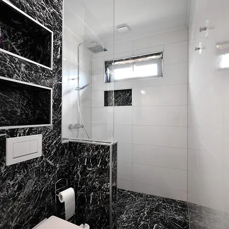 Casa Box Premium Free Garage