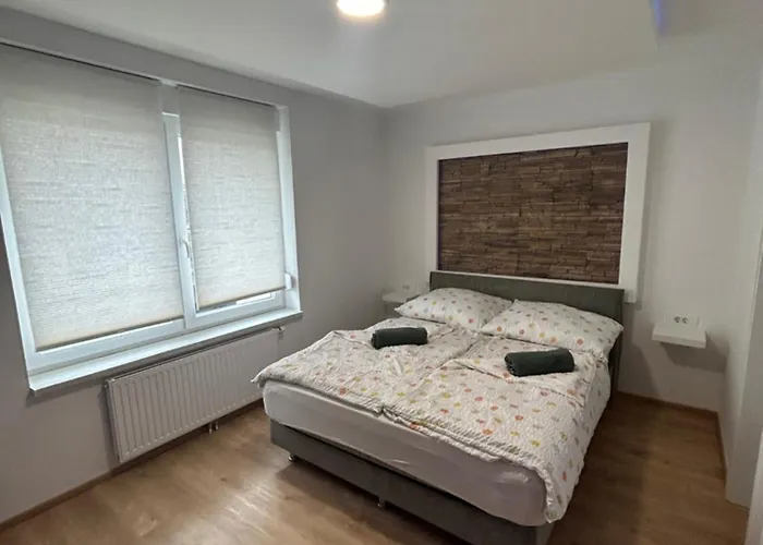 Casa Box Premium Free Garage Lejlighed