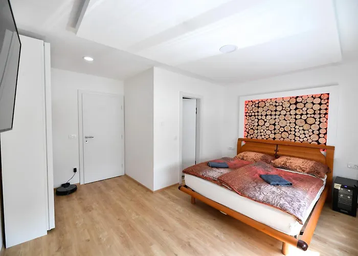 Casa Box Premium Free Garage Lejlighed *