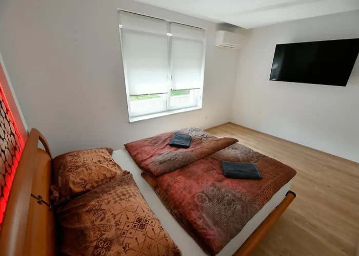 Casa Box Premium Free Garage