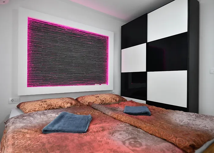 Casa Box Premium Free Garage