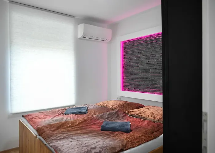 Casa Box Premium Free Garage Lejlighed *