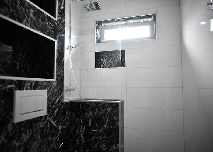 Casa Box Premium Free Garage Lejlighed *